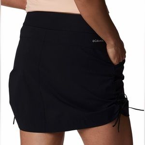 Columbia Pre-Owned Women's Anytime Casual Black Skort Size Small